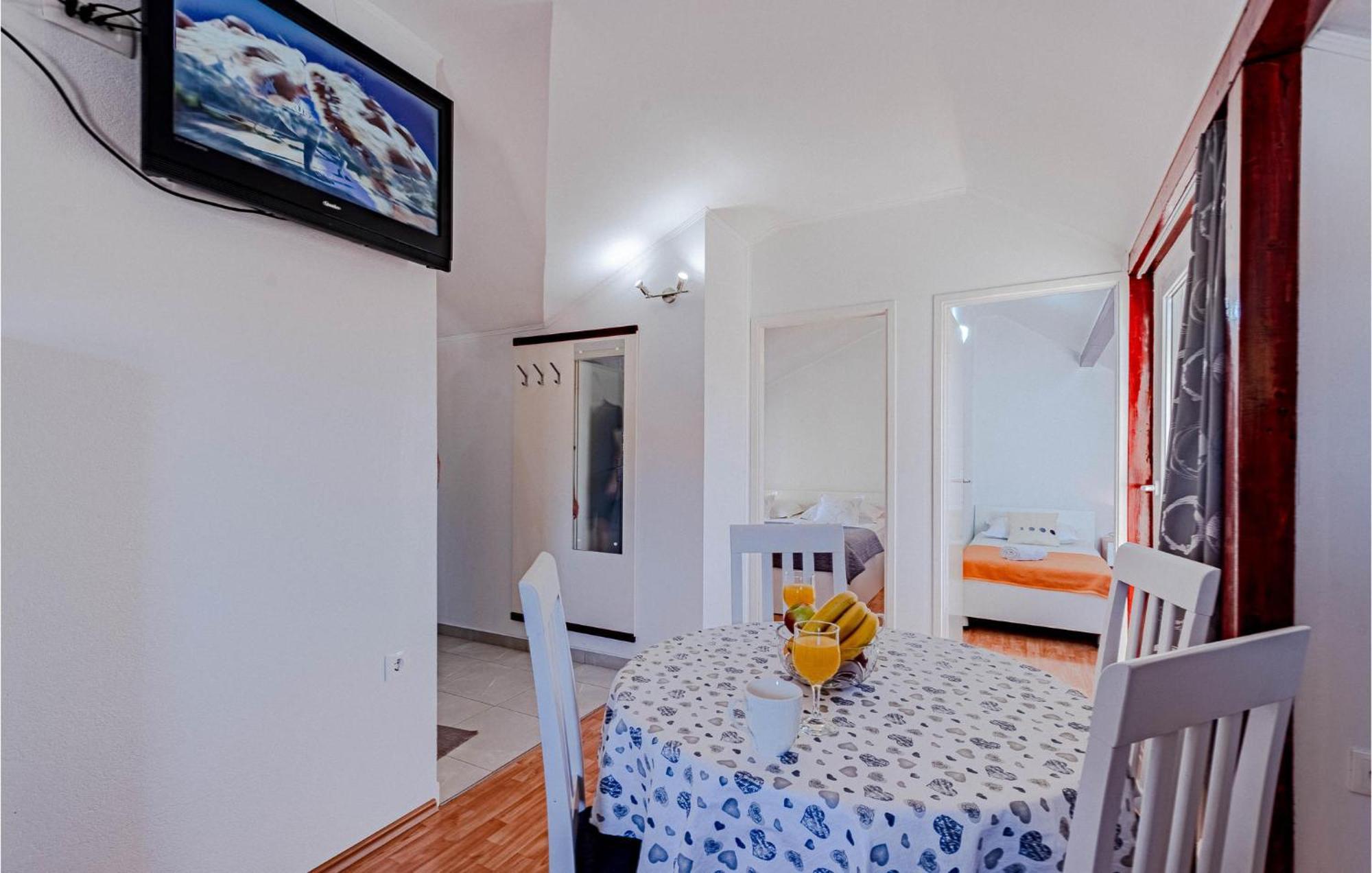 Beautiful Apartment In Vela Luka With Wifi Exteriör bild