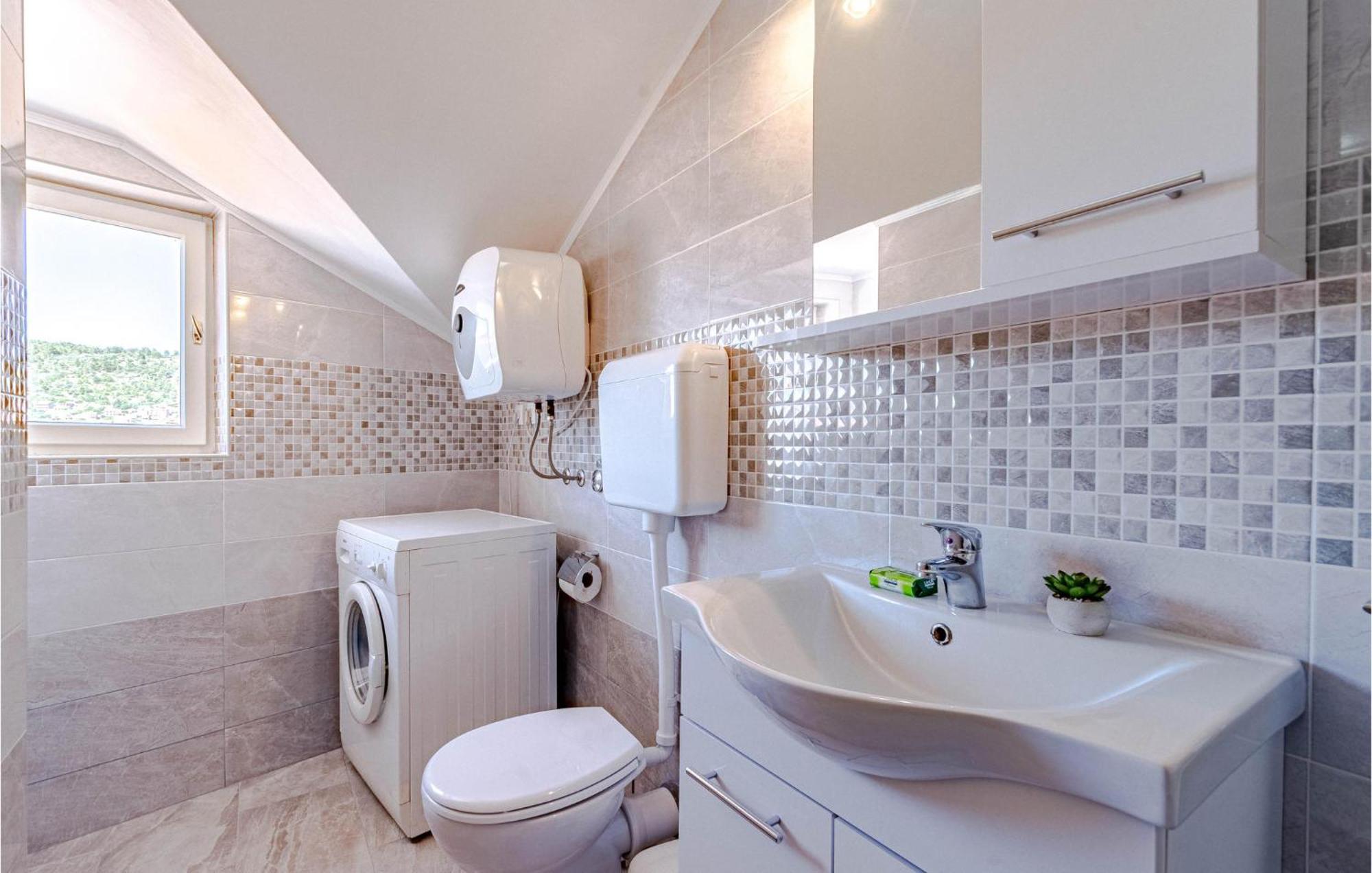 Beautiful Apartment In Vela Luka With Wifi Exteriör bild