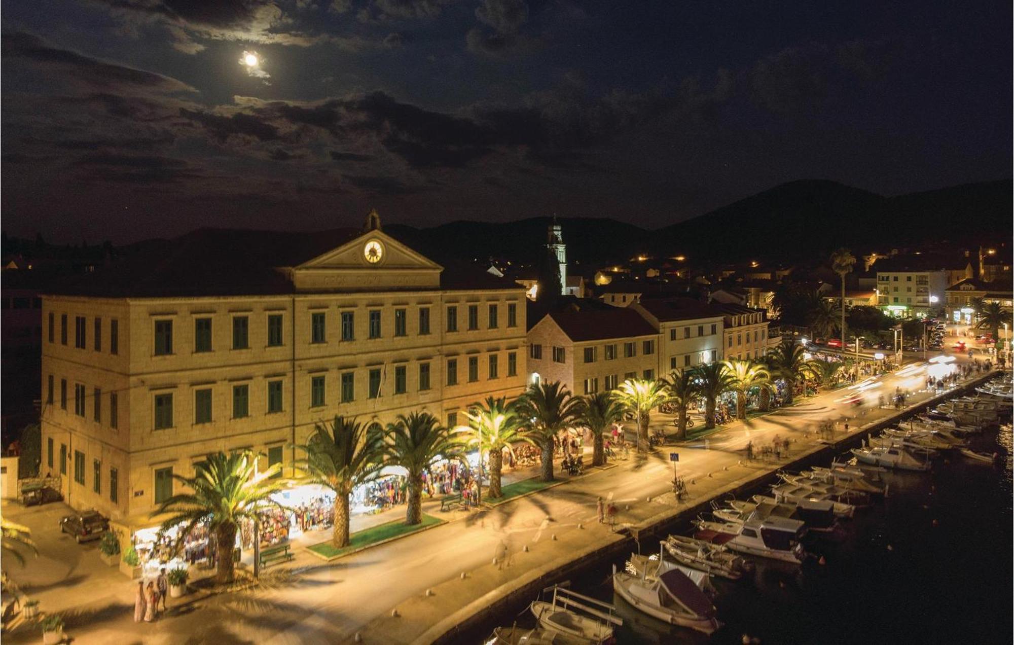 Beautiful Apartment In Vela Luka With Wifi Exteriör bild