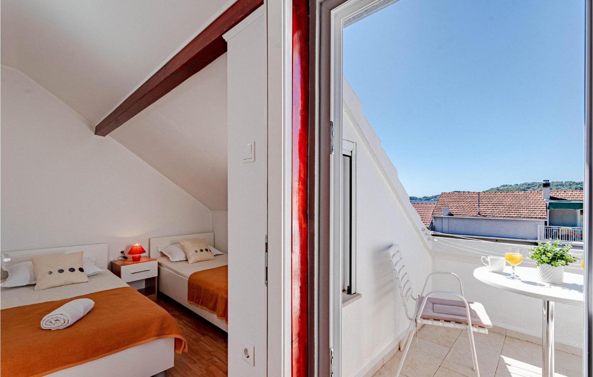 Beautiful Apartment In Vela Luka With Wifi Exteriör bild
