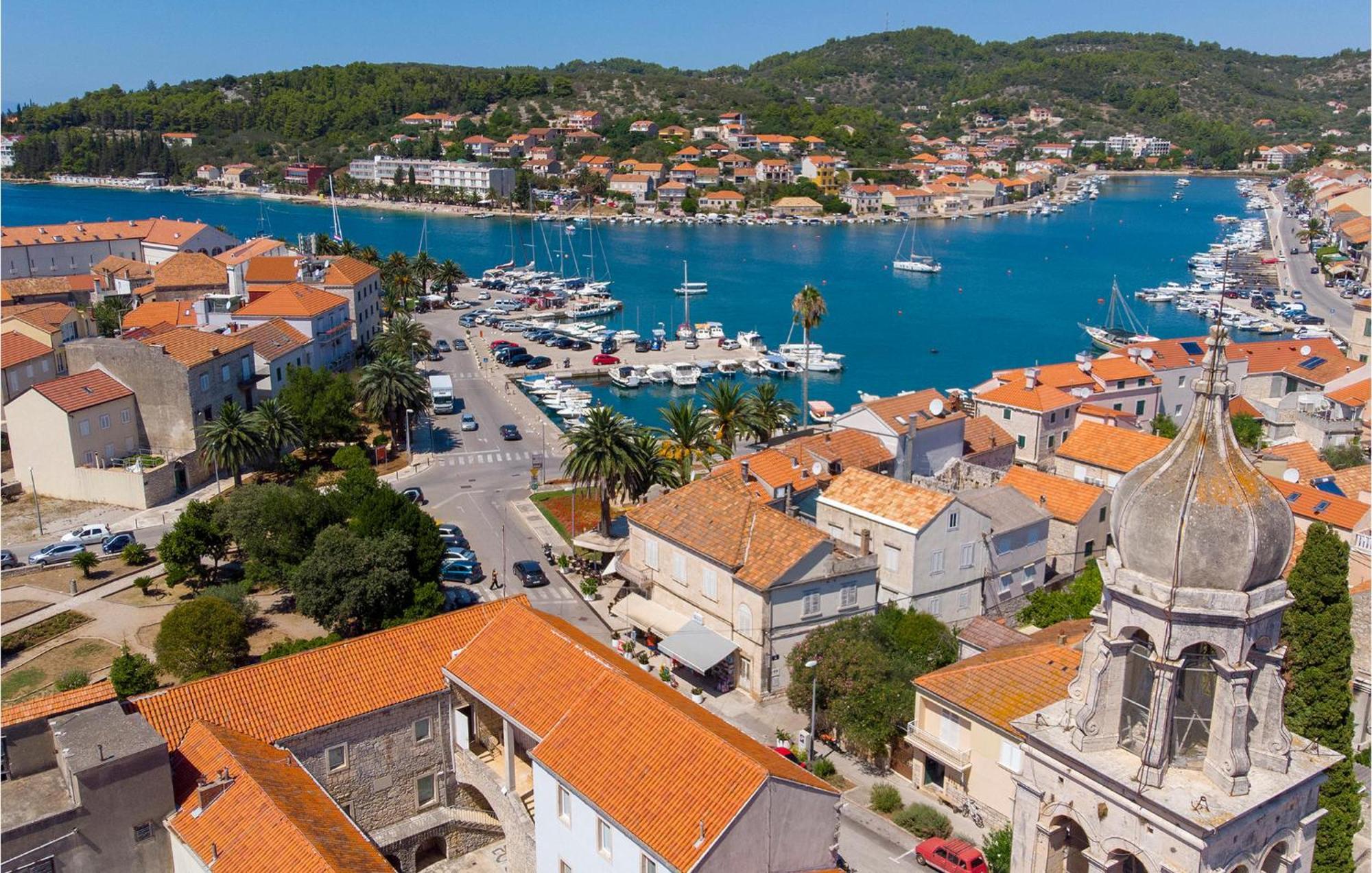Beautiful Apartment In Vela Luka With Wifi Exteriör bild